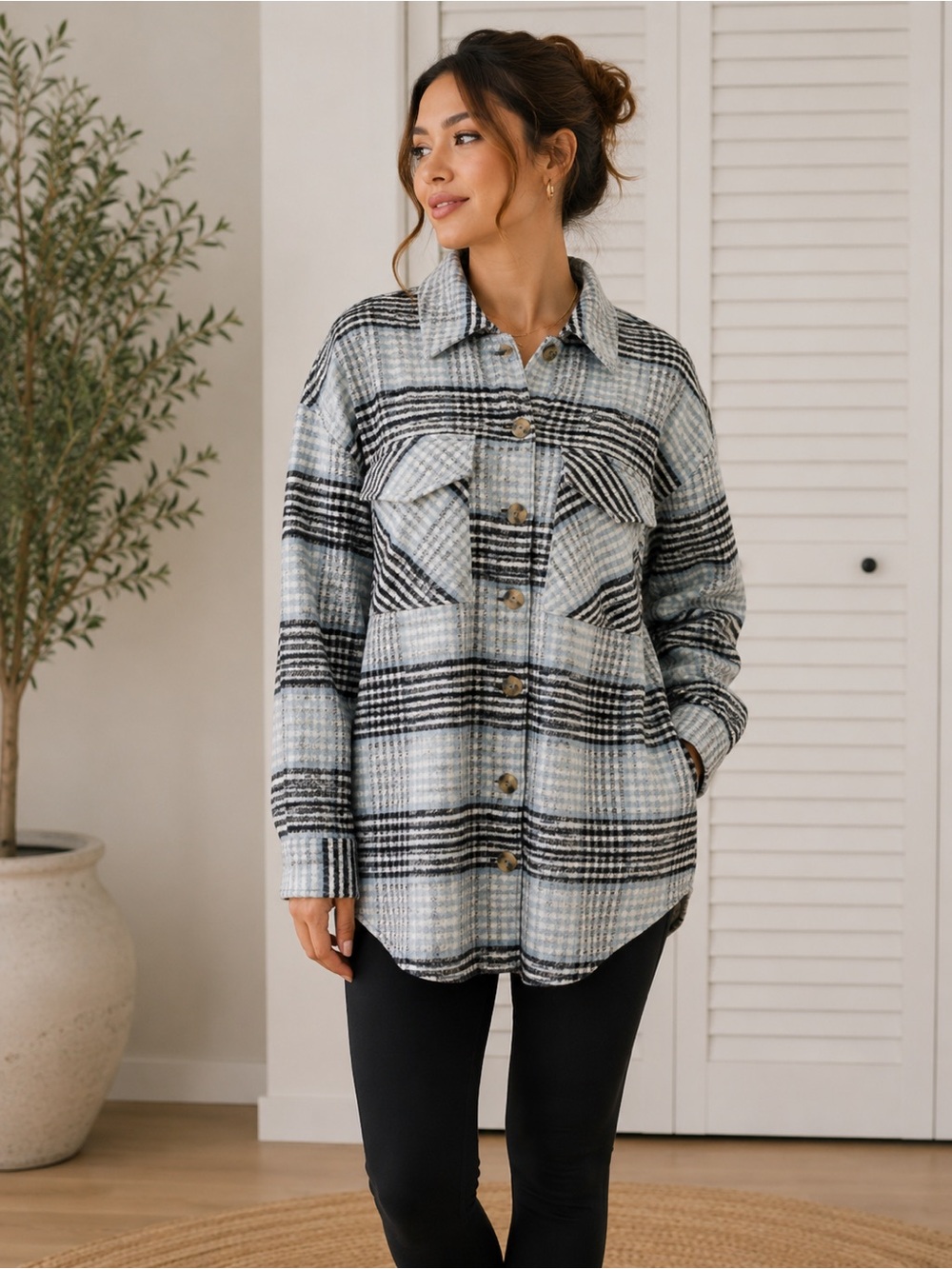 Studio Park NWOT Oversized Plaid Top with Pockets in 100% Cotton.